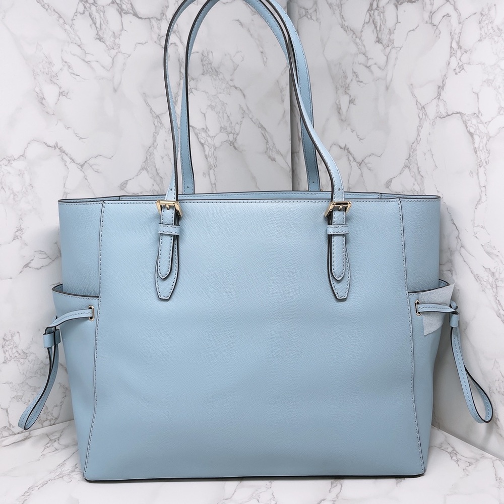 Michael Kors Gilly Large Drawstring Tote - Picture 4 of 6